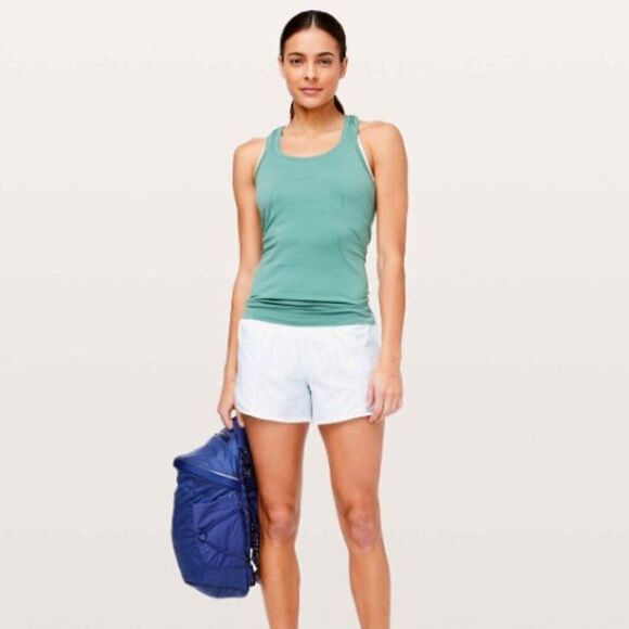NWT Lululemon Hotty Hot LR Short 4" Lined - Picture 1 of 8